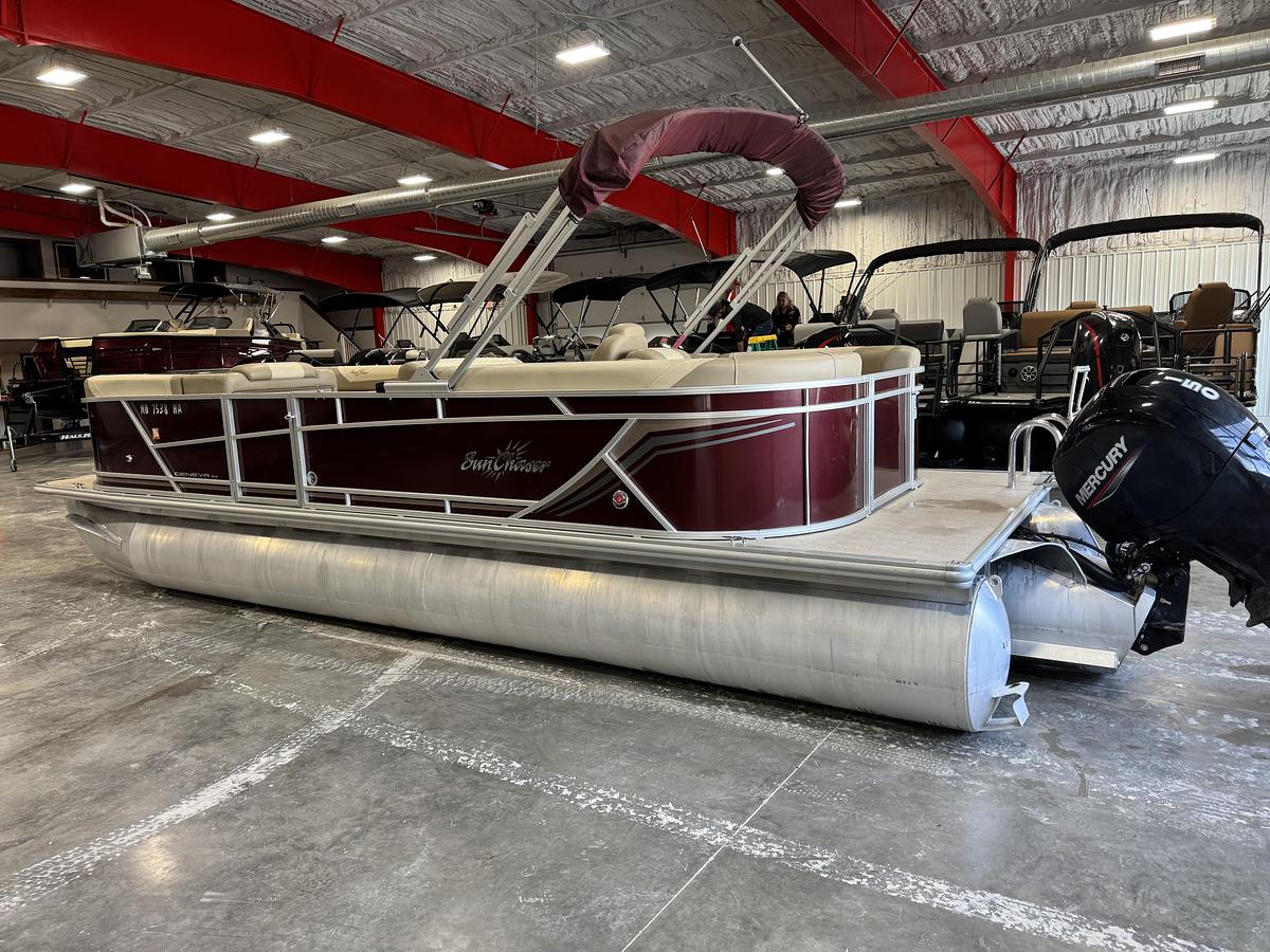 Used 2022 Sunchaser 24 Geneva