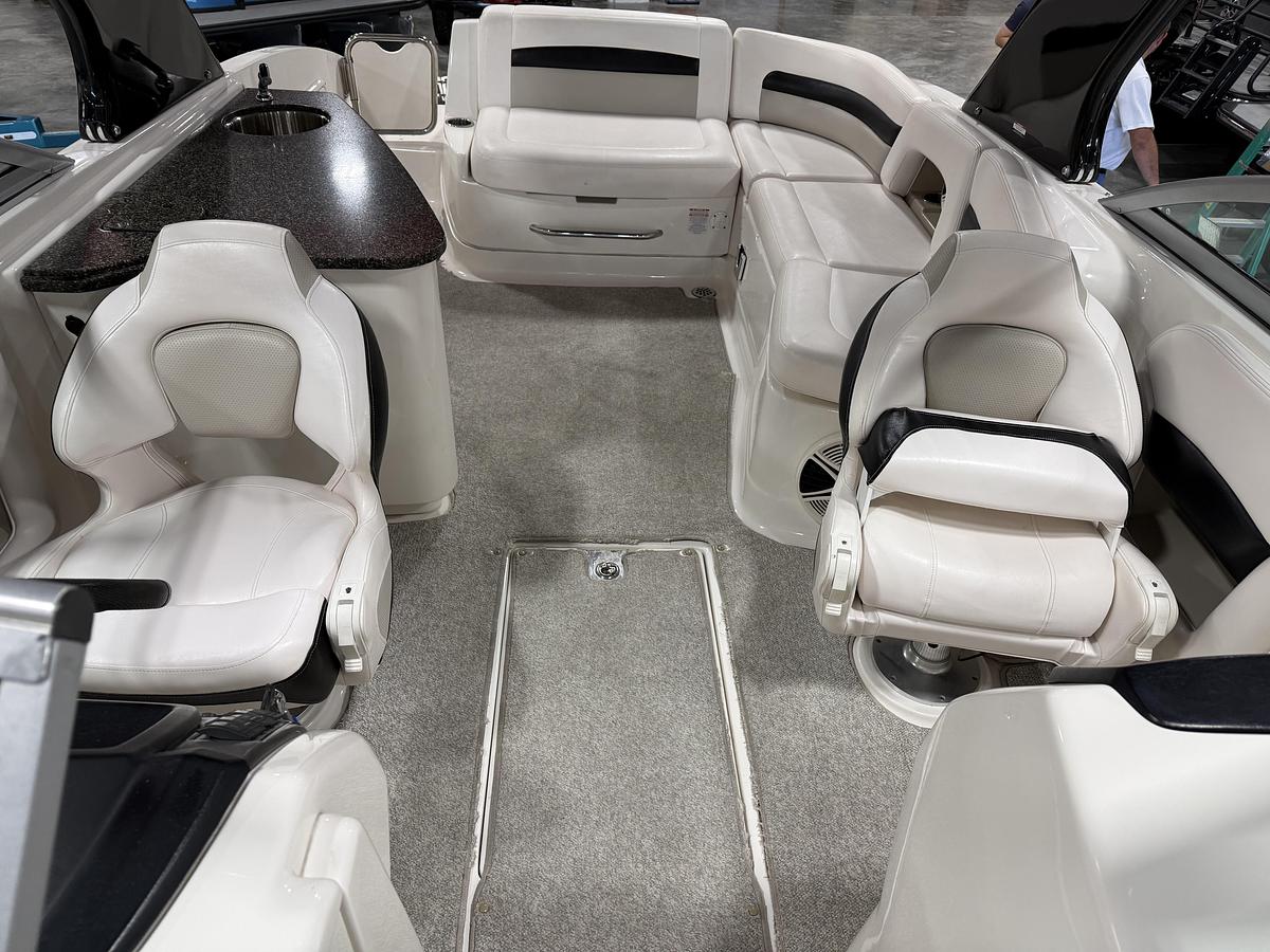 Used 2009 Chaparral 284 Sunesta