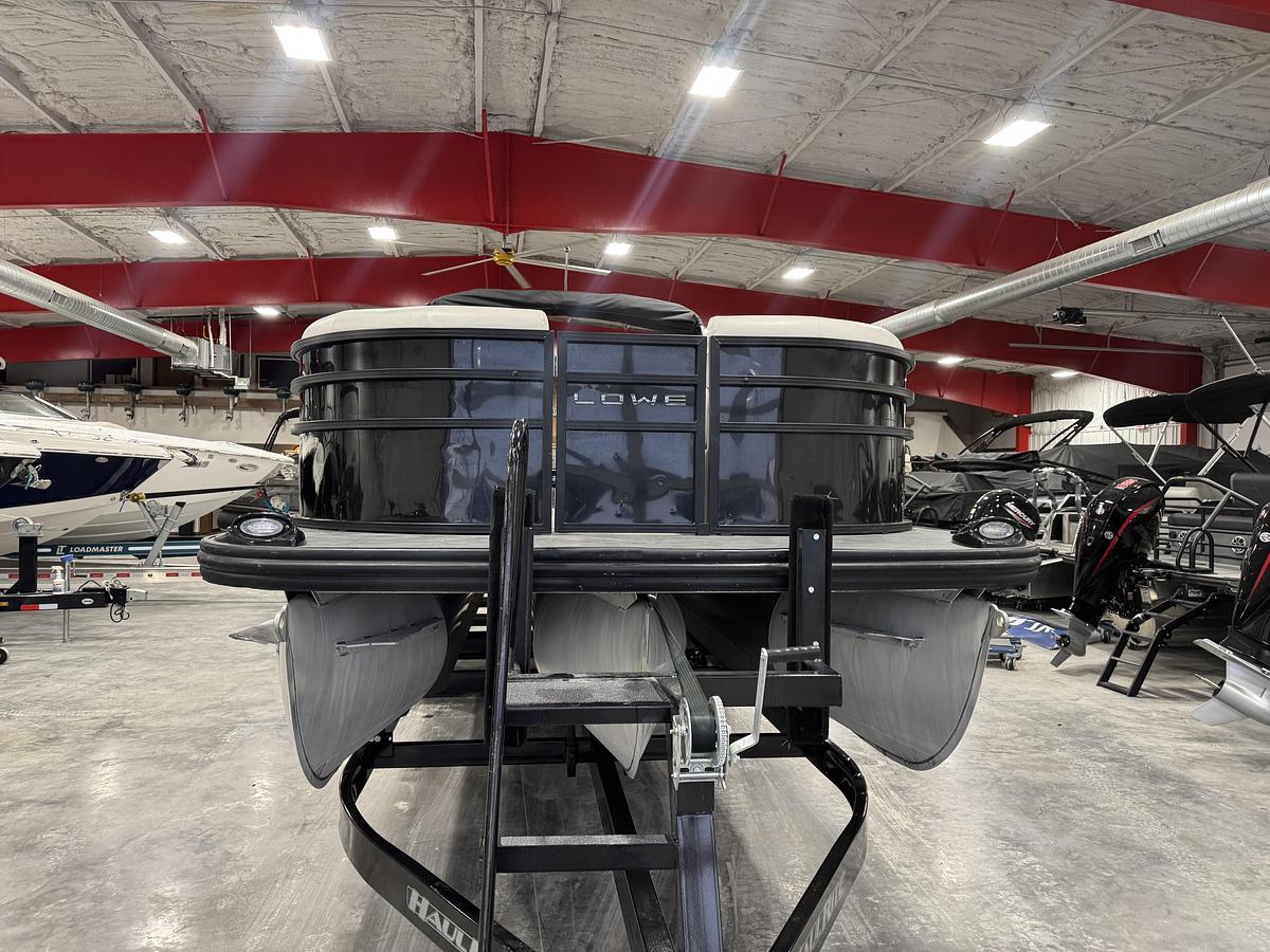 Used 2022 Lowe 270 SS