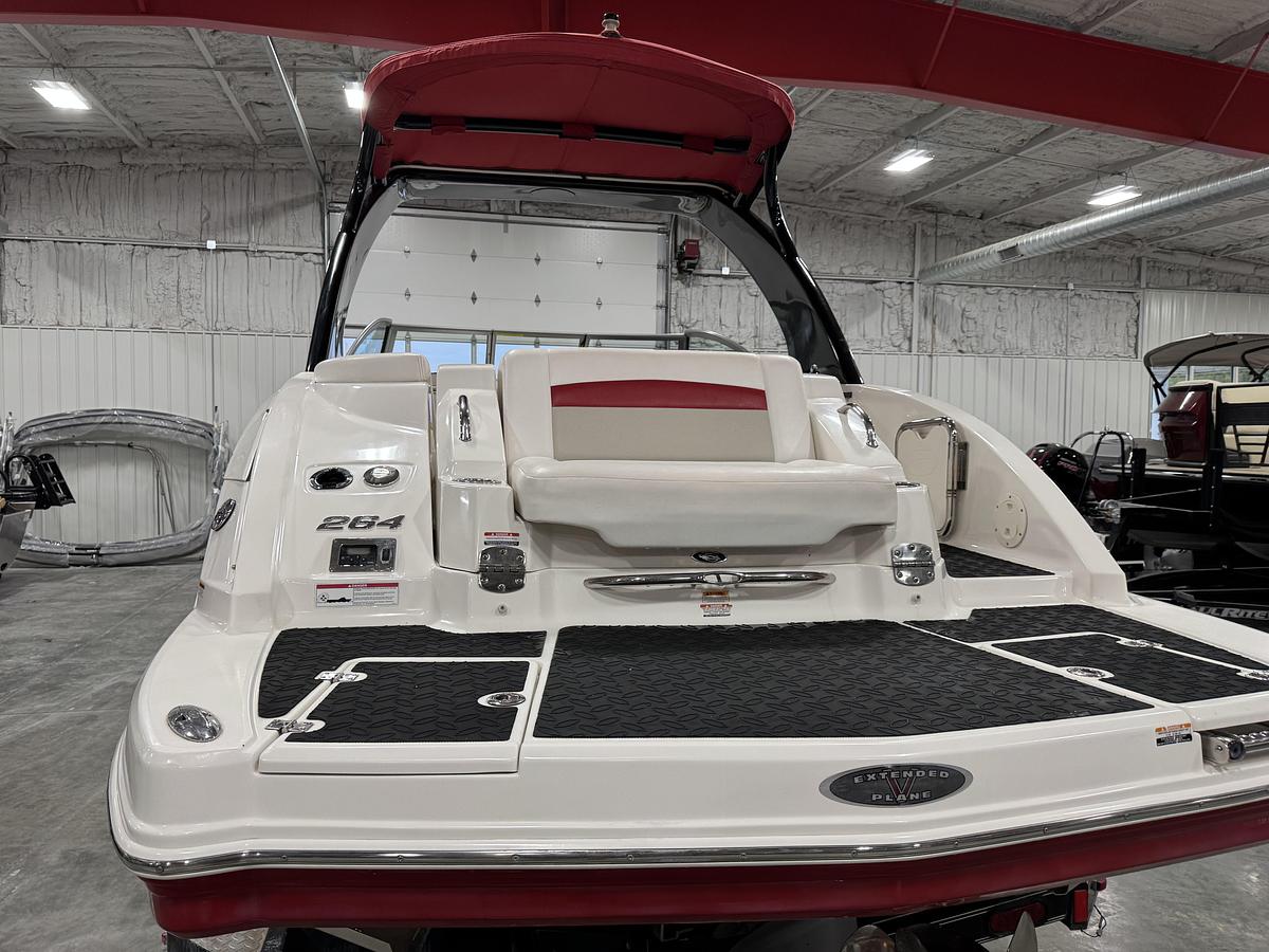 Used 2009 Chaparral 264 Sunesta