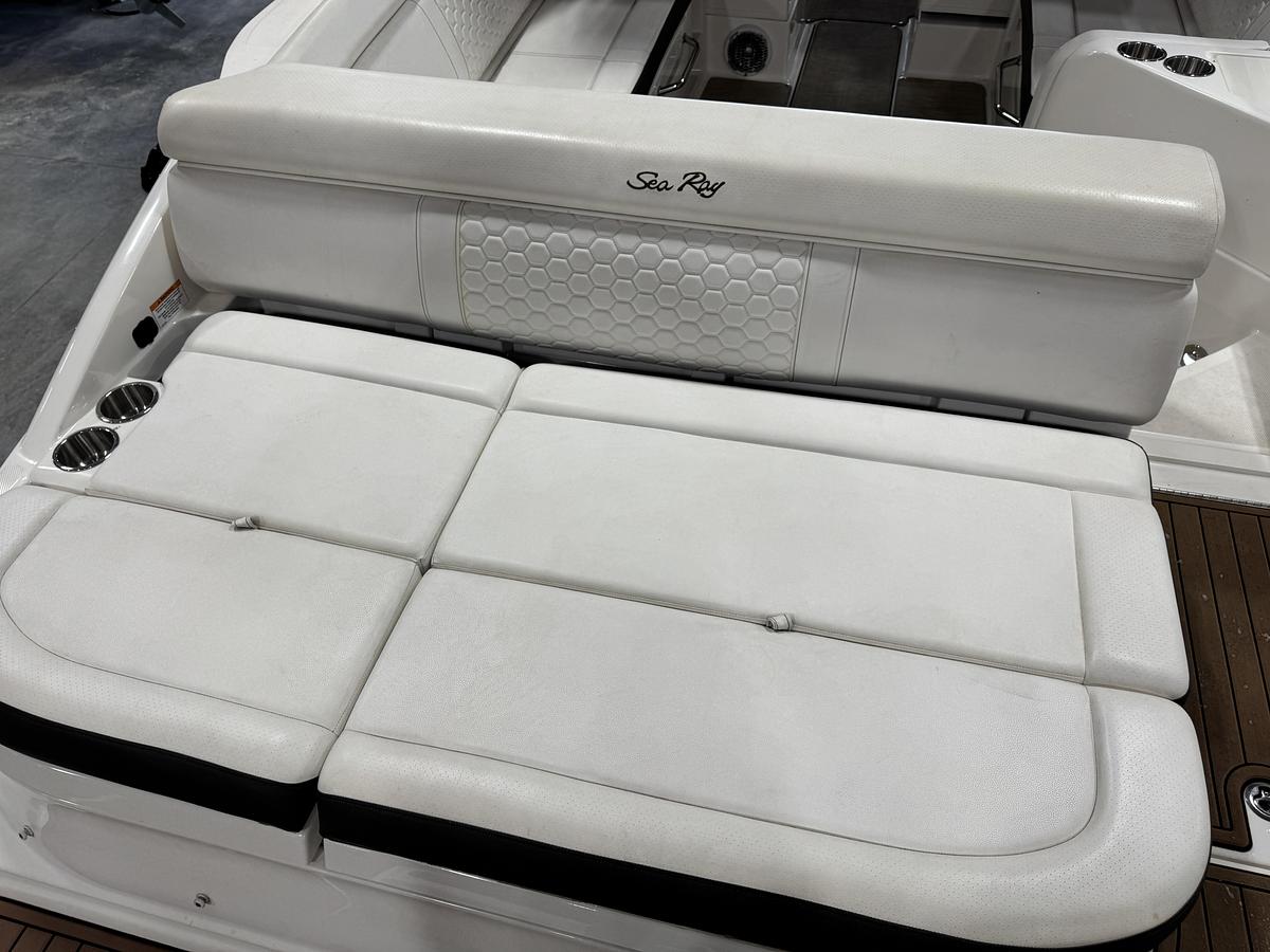 Used 2018 Sea Ray 270 SDX