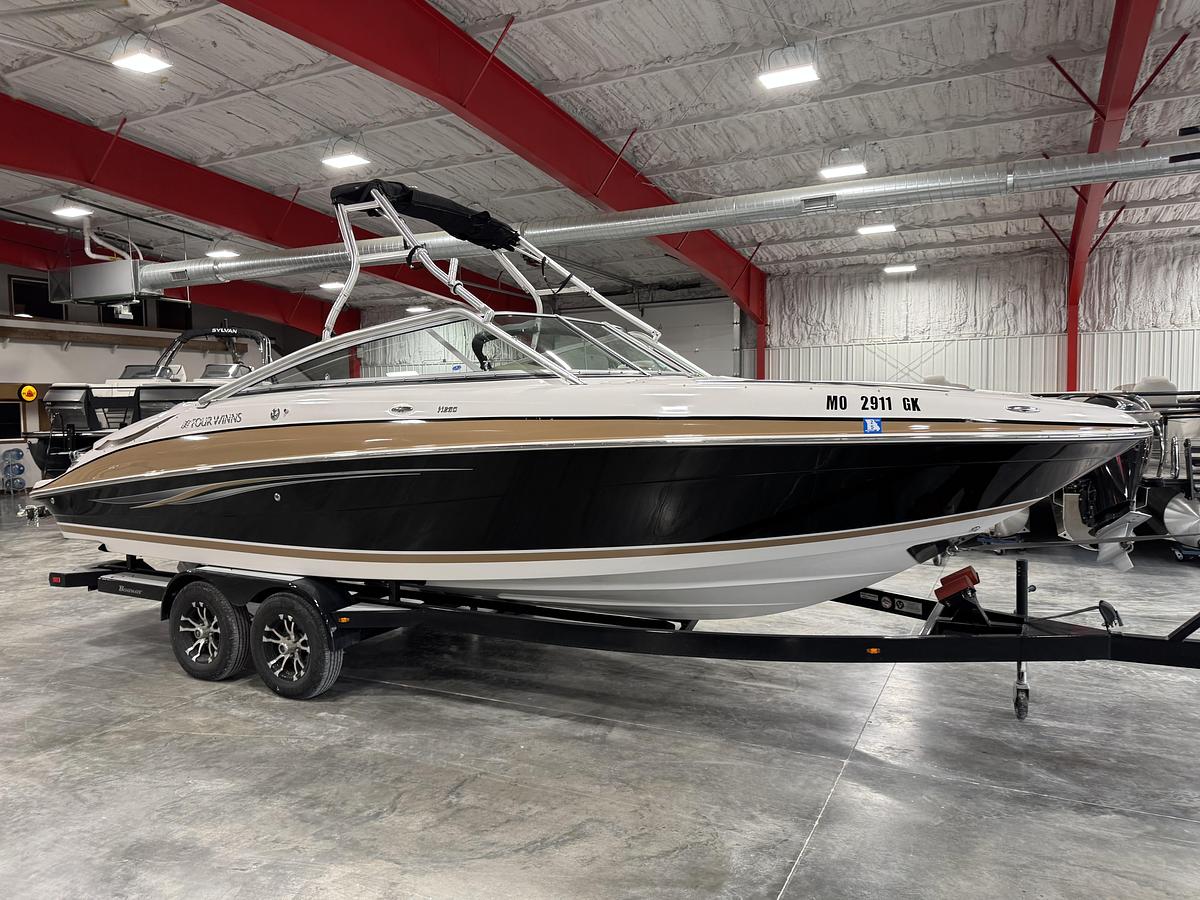 Used 2009 Four Winns H-260
