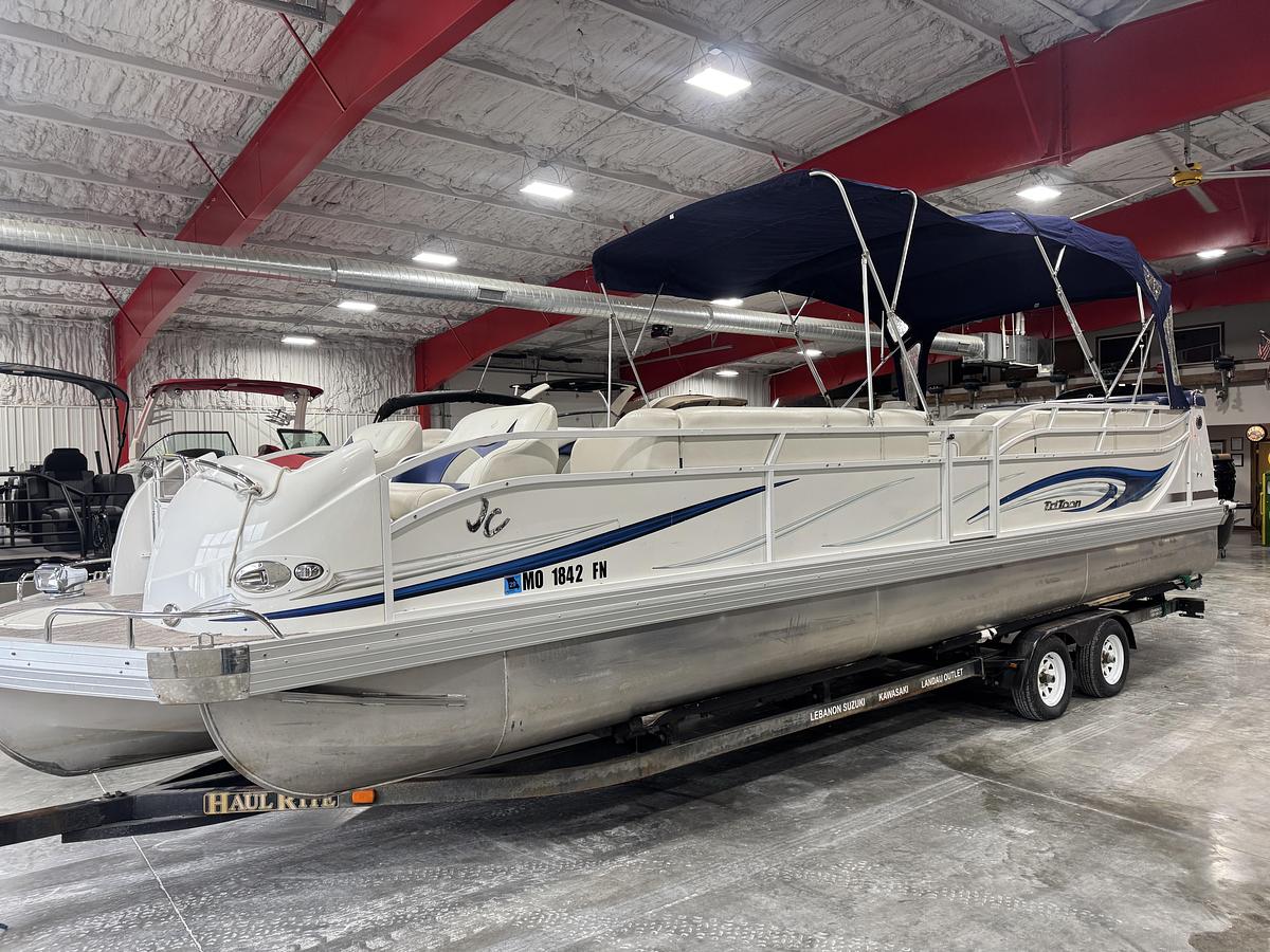 Used 2008 JC TriToon 306