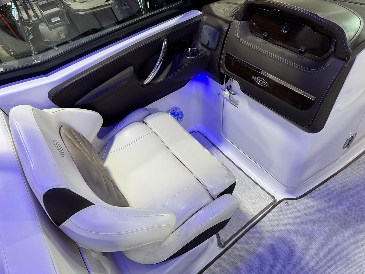 Used 2019 Chaparral 317 SSX