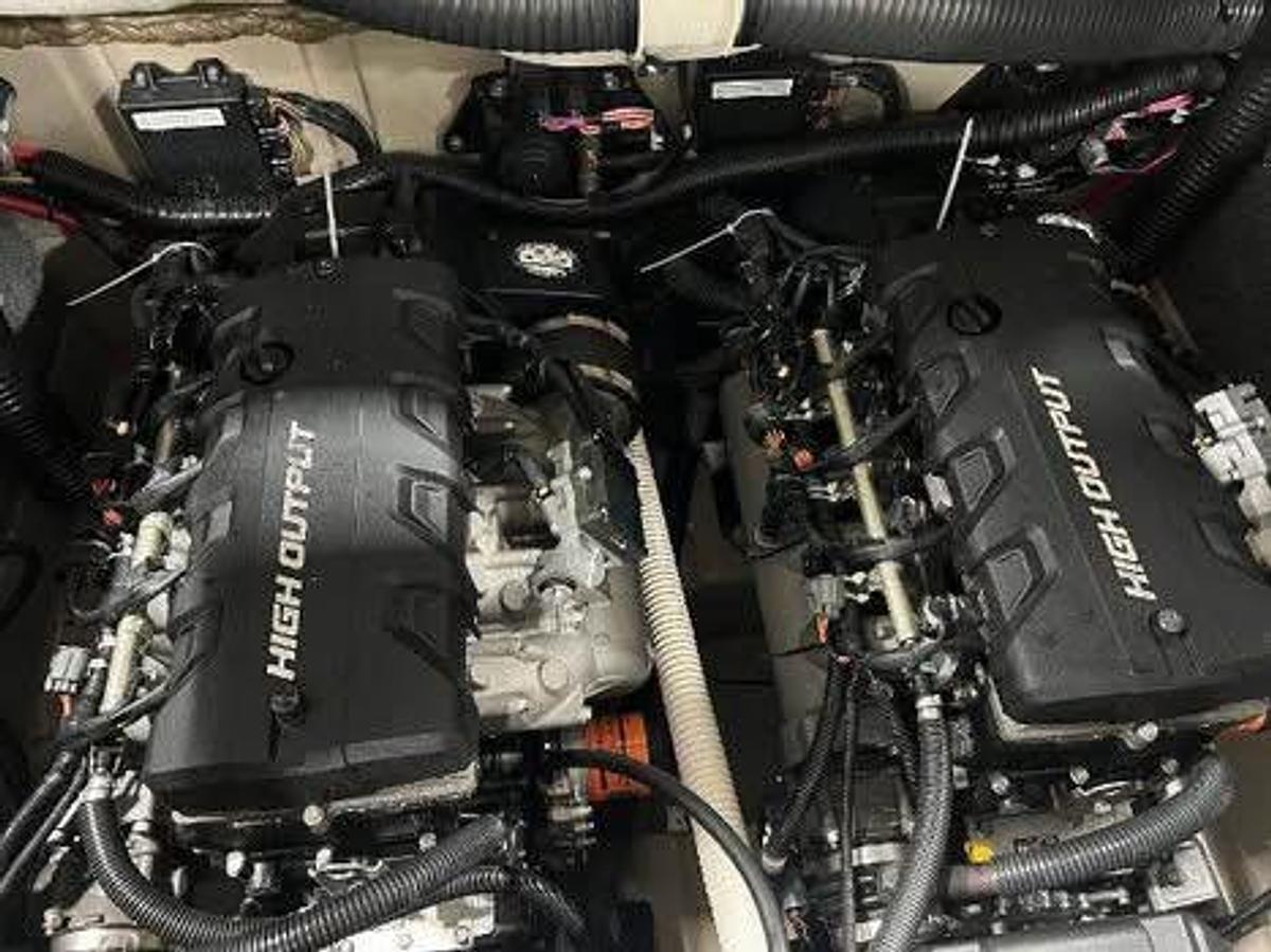 Used 2013 Yamaha 242 Limited