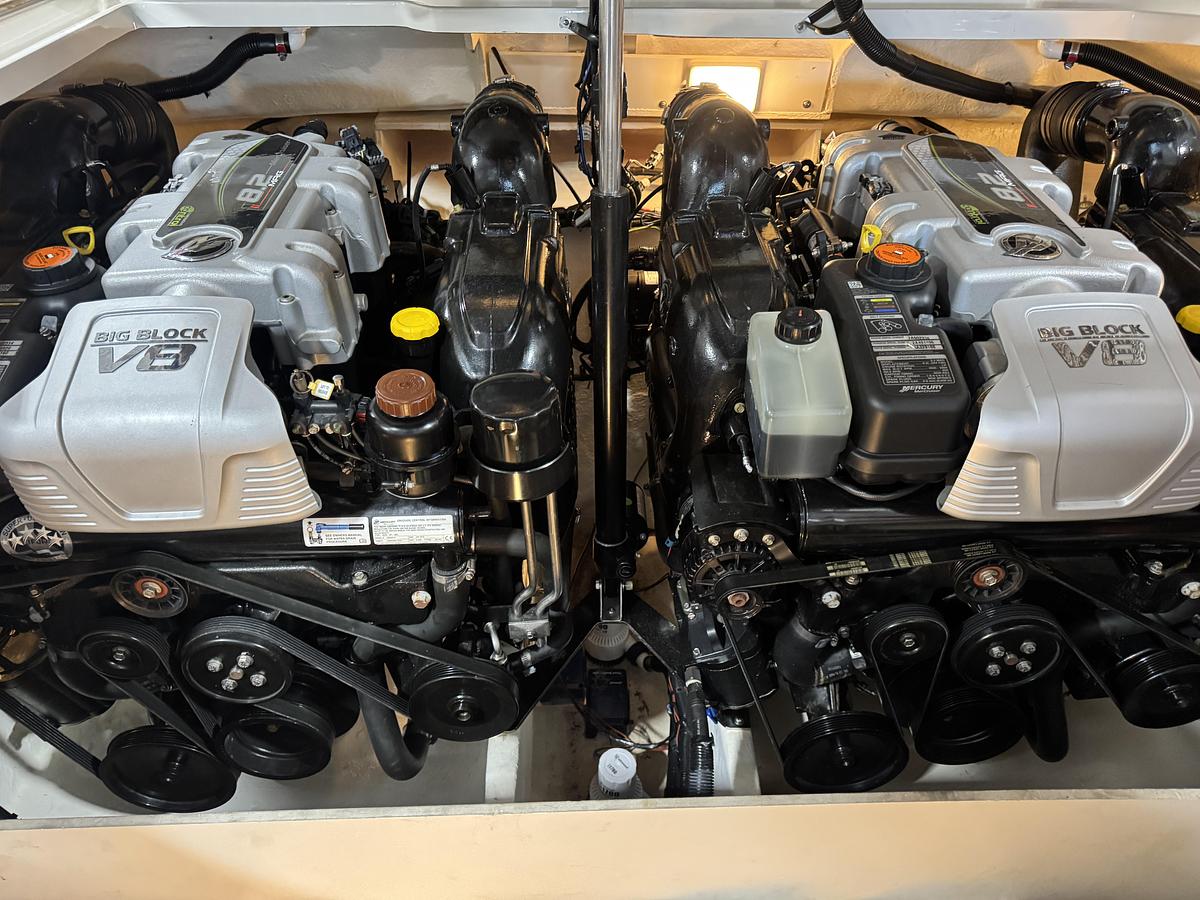 Used 2016 Sea Ray 350 SLX