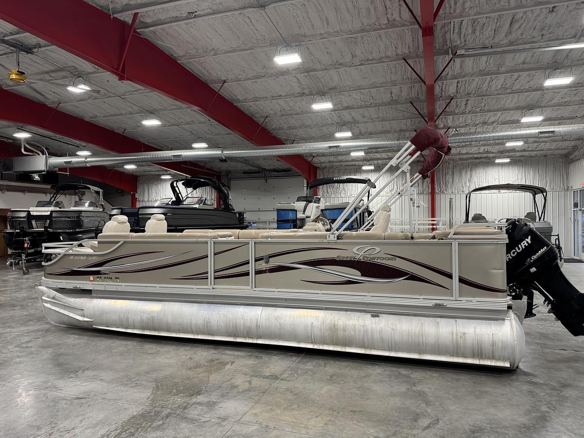 Used 2008 Crest 2570 XRS III
