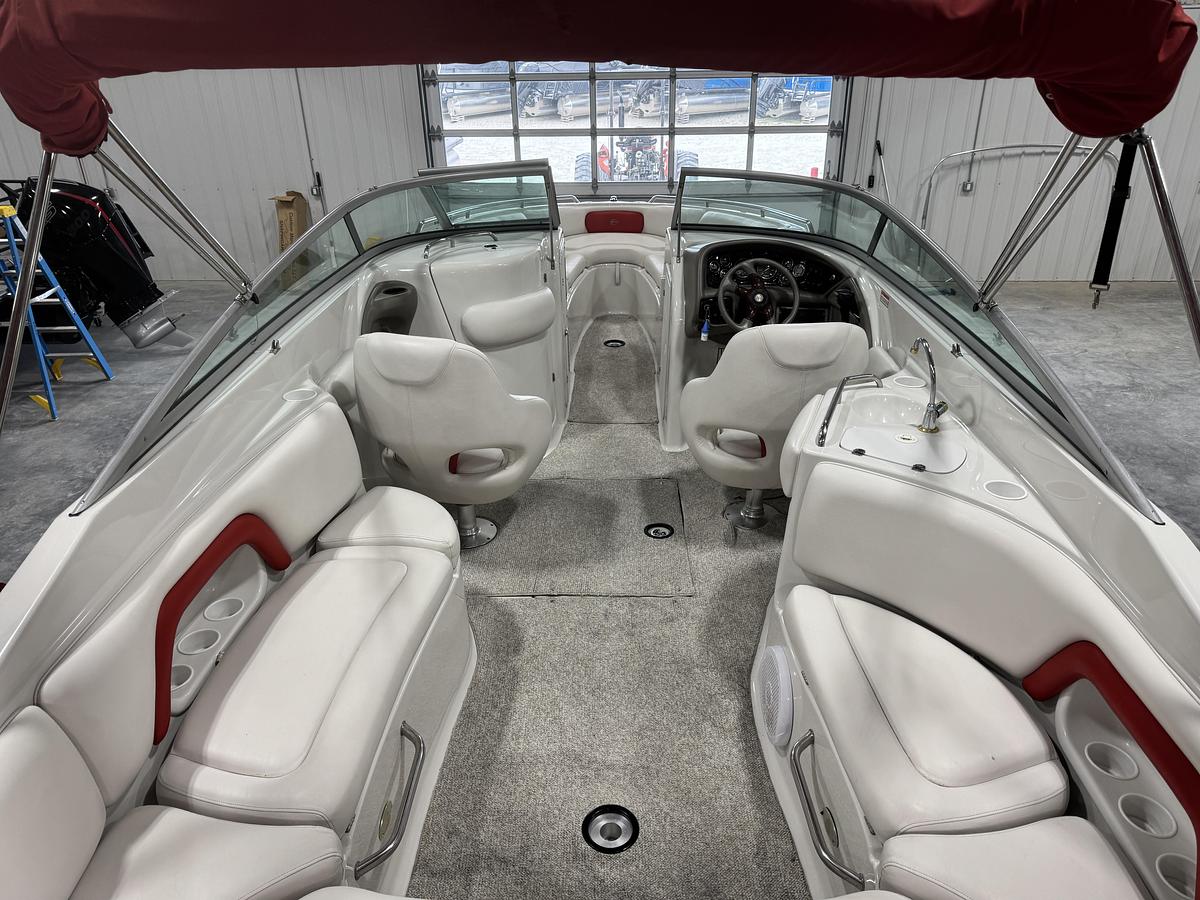 Used 2003 Crownline 270 BR