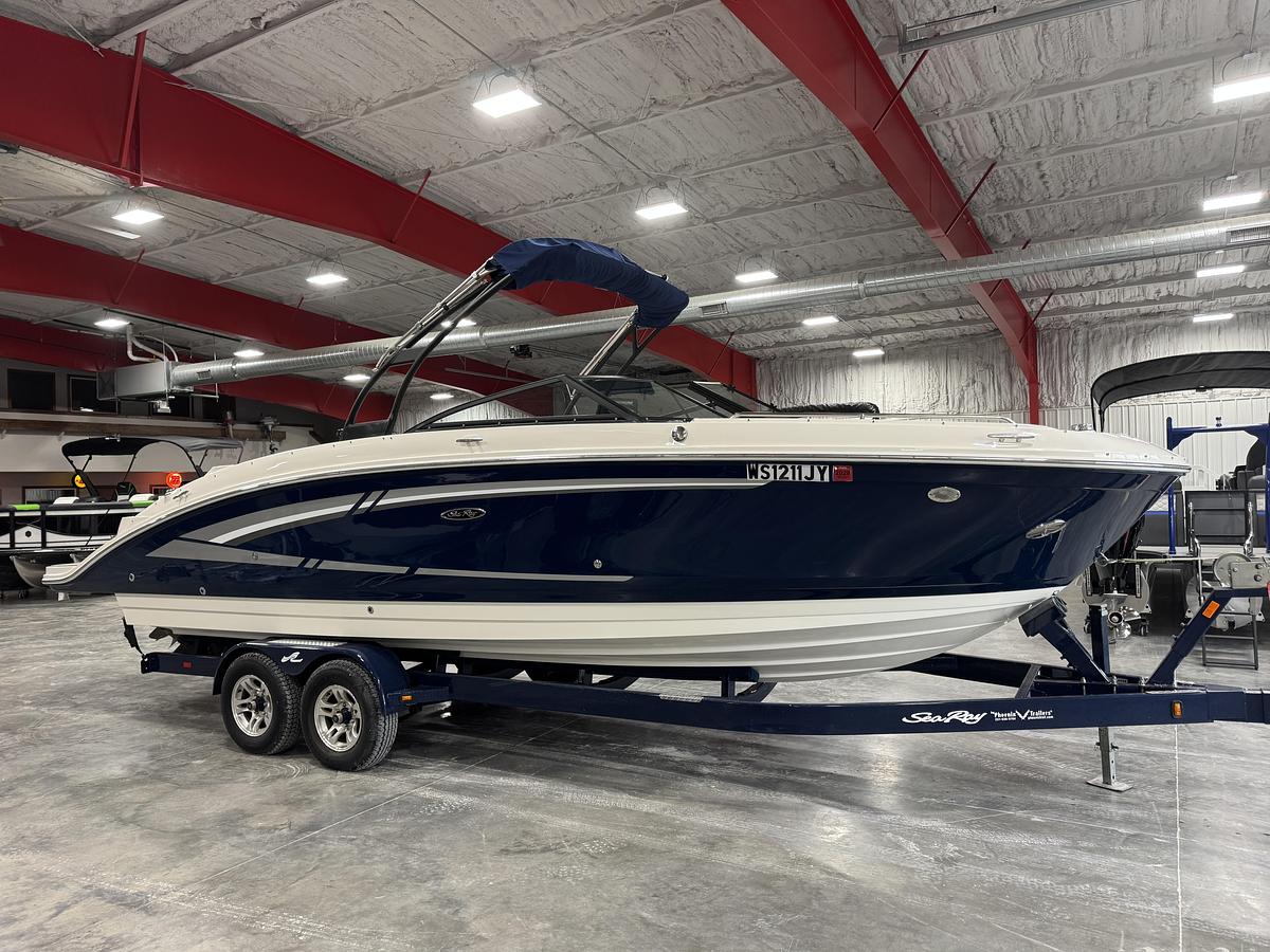 Used 2015 Sea Ray SDX 270