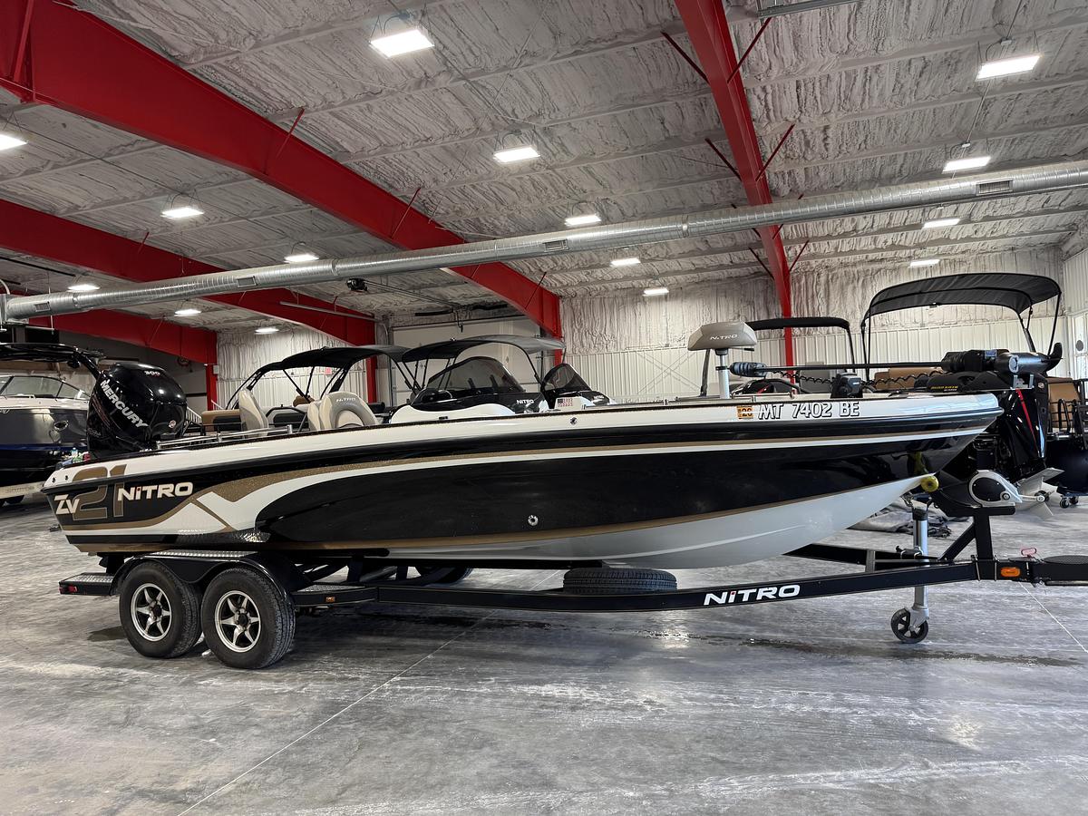 Used 2014 Nitro 21 ZV