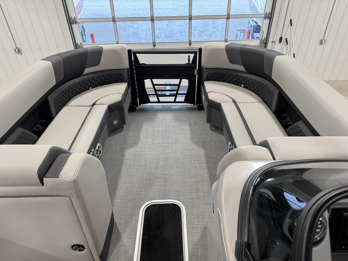 2026 Sylvan L-5 Platinum