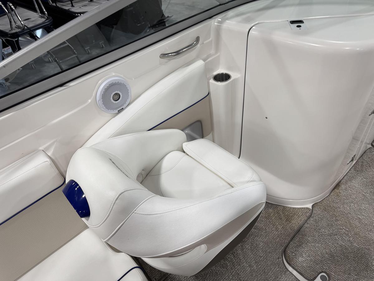 Used 2006 Rinker 246 BR