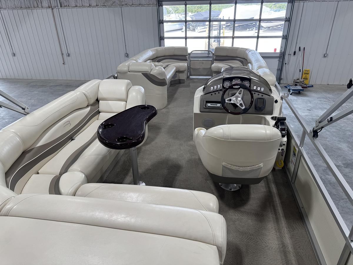 Used 2006 Bennington 2575 RL