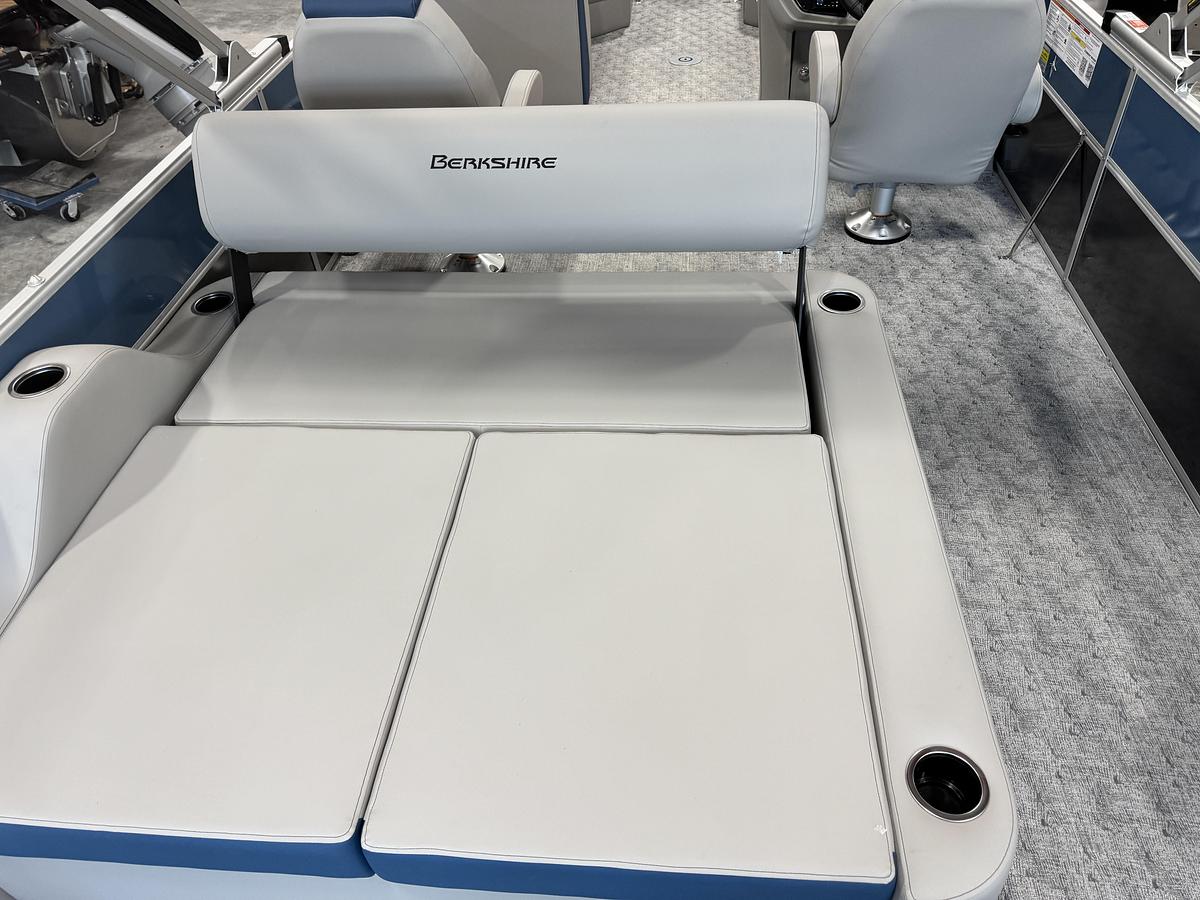 2026 Berkshire 24 UL LE