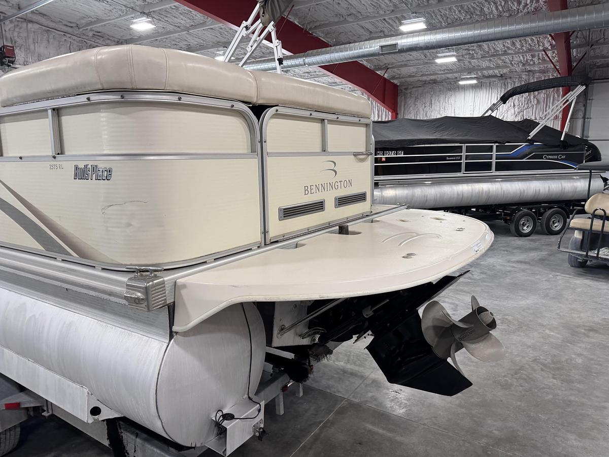Used 2006 Bennington 2575 RL