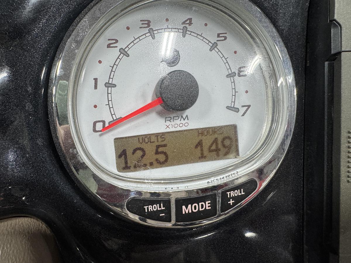 Used 2015 Sun-Tracker 254 Regency