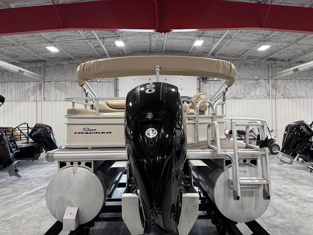 Used 2016 Sun-Tracker 22 Party Barge DLX XP3