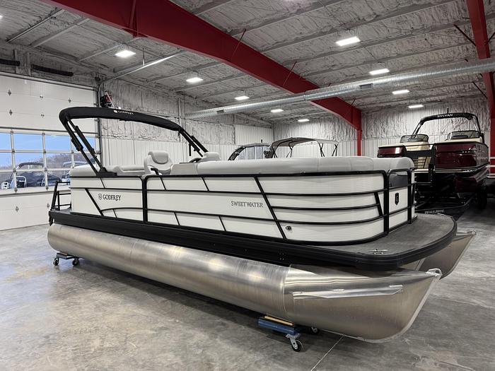 Used 2023 Sweetwater 2286