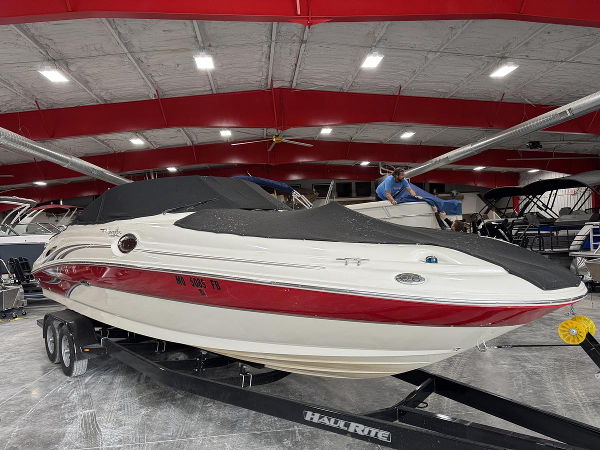 Used 2003 Sea Ray 270 Sun Deck