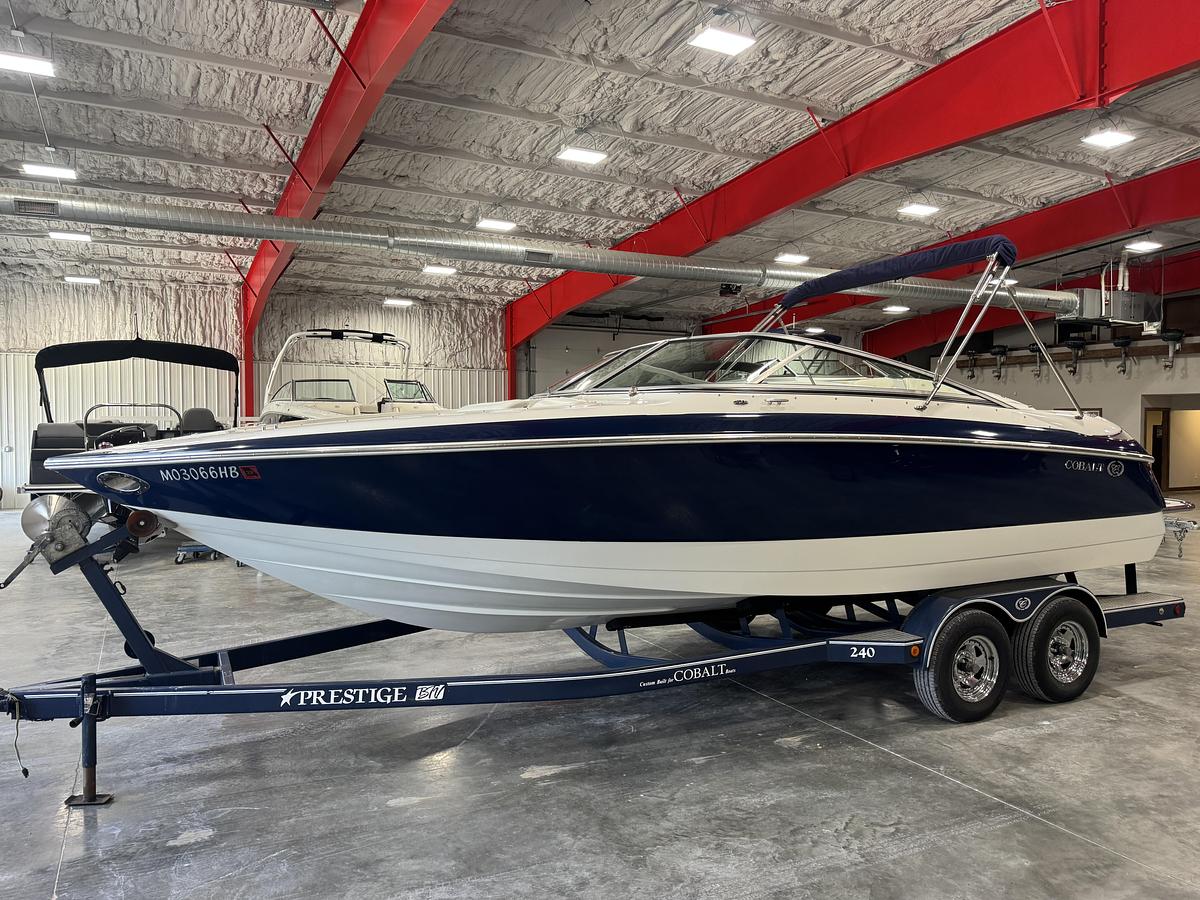 Used 2005 Cobalt 240 BR