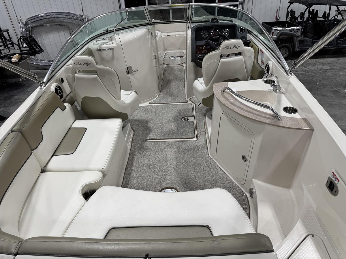 Used 2007 Sea Ray 260 Sundeck