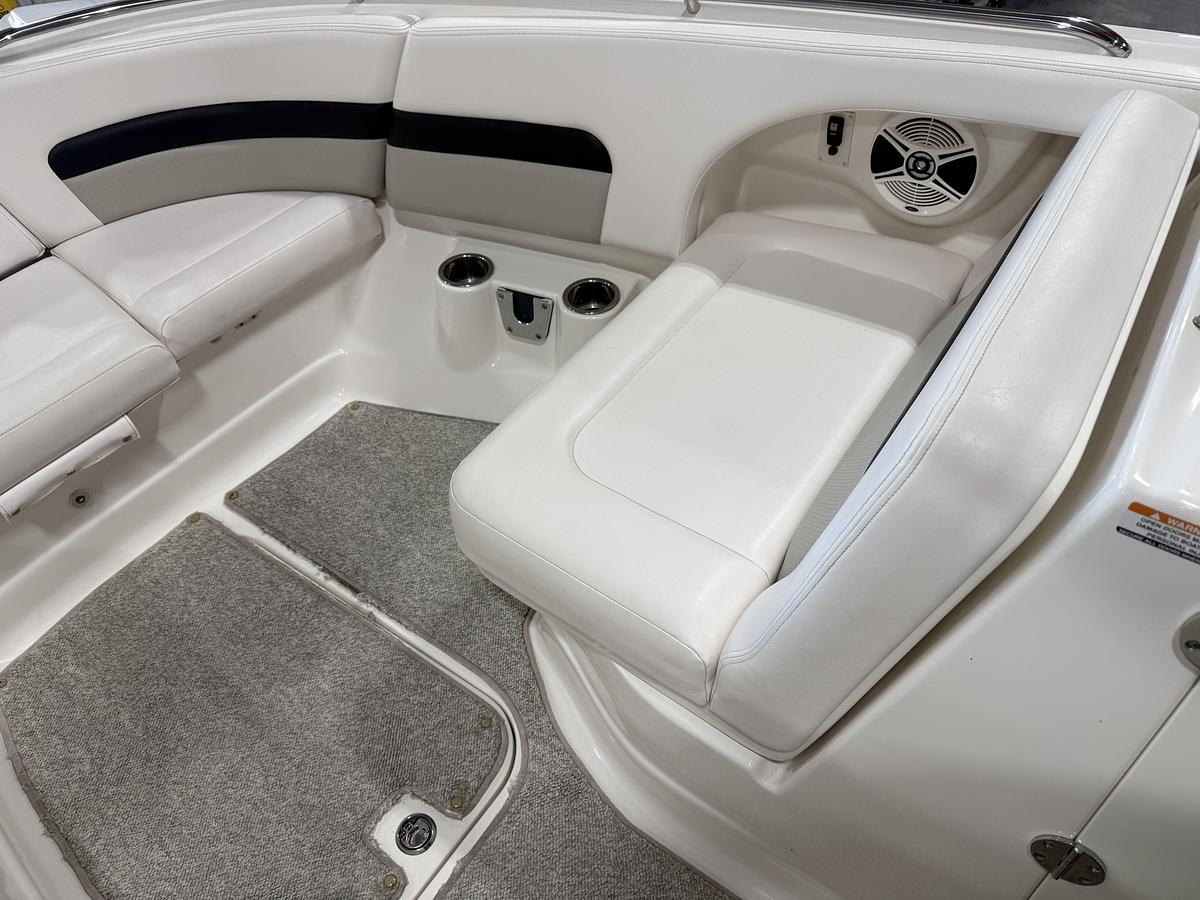 Used 2009 Chaparral 284 Sunesta