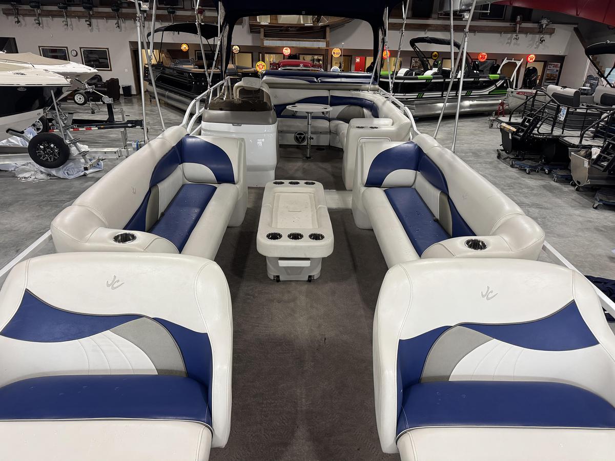 Used 2008 JC TriToon 306