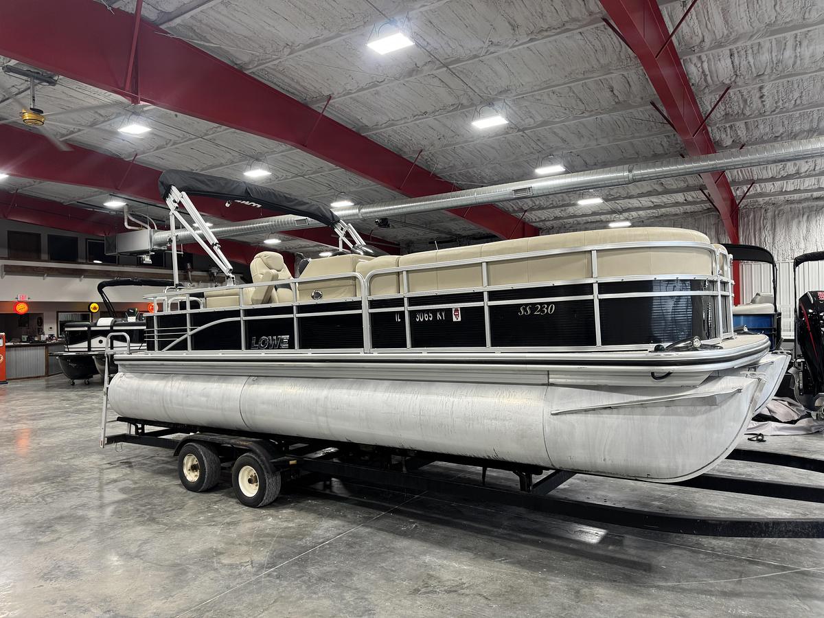 Used 2017 Lowe 230 SS