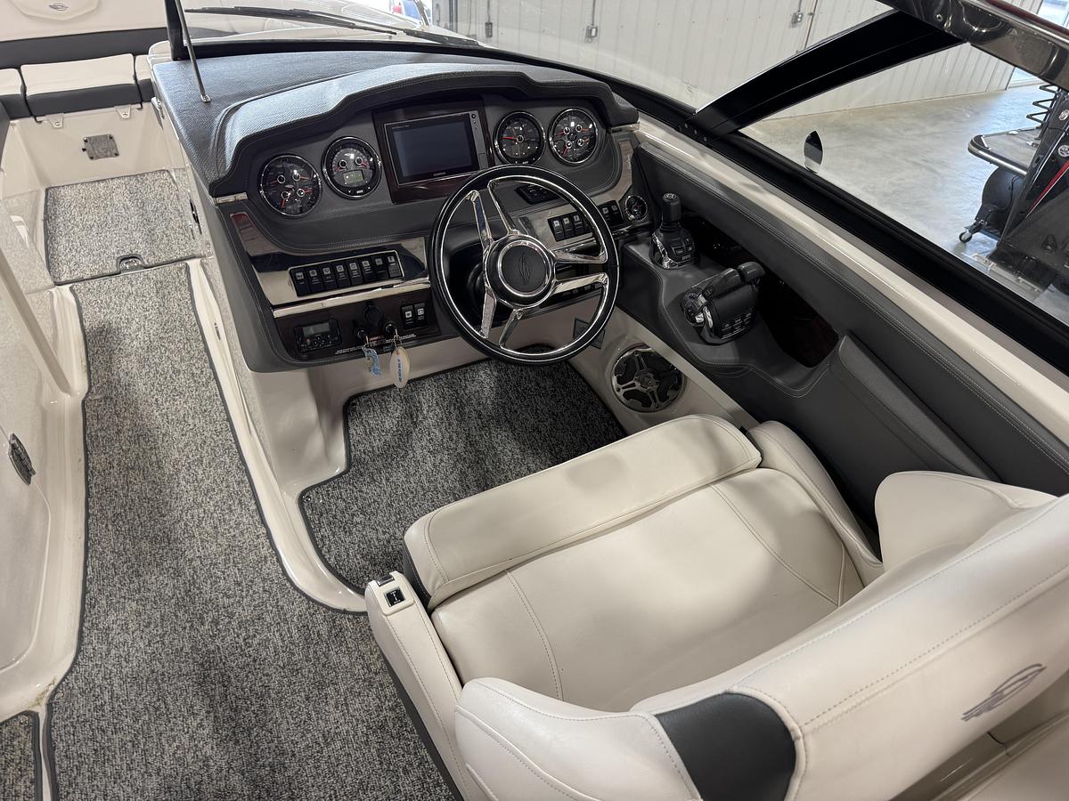 Used 2014 Chaparral 307 SSX