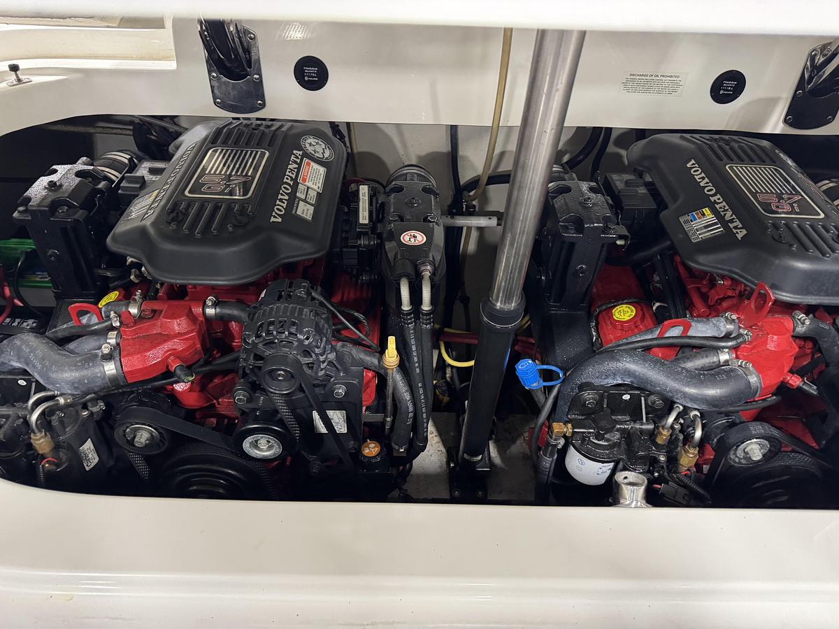 Used 2007 Cobalt 302 BR