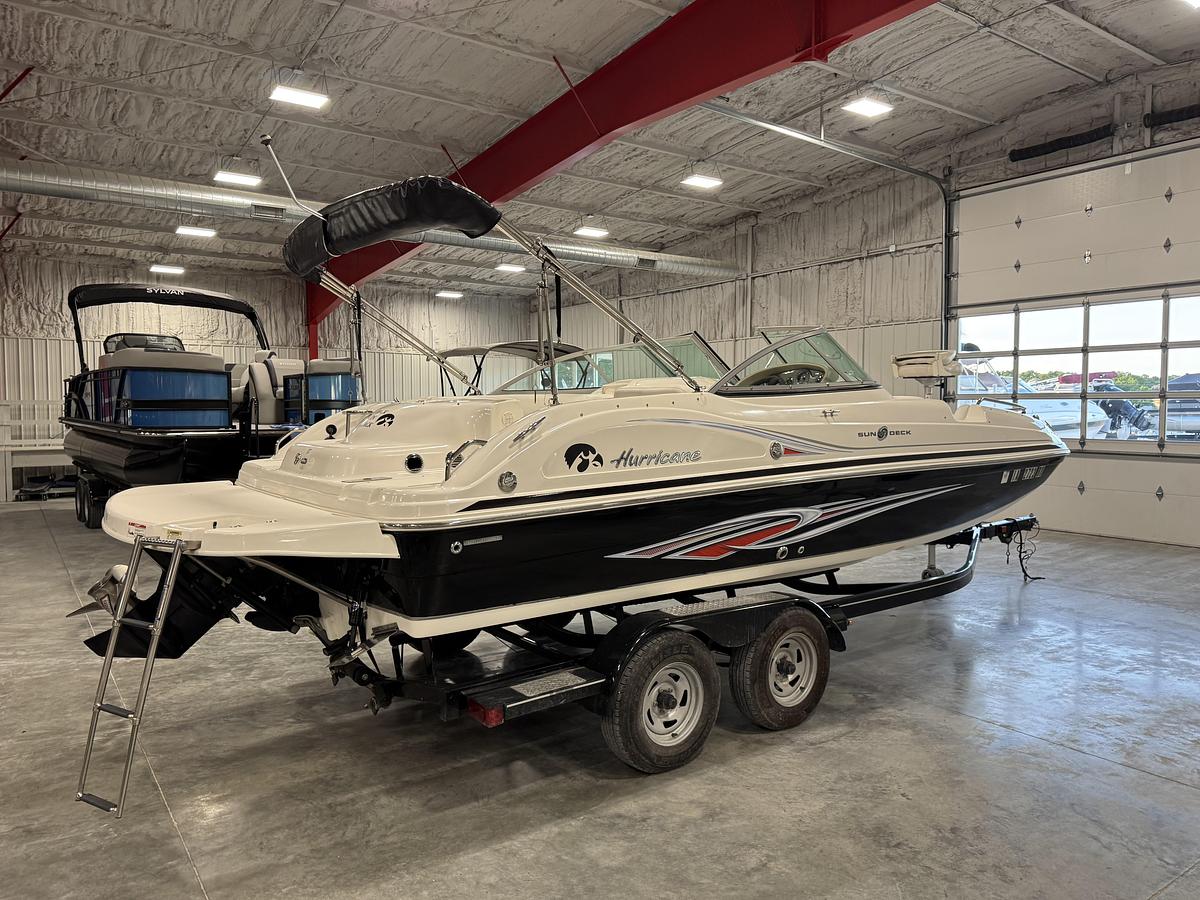 Used 2011 Hurricane 217 SD