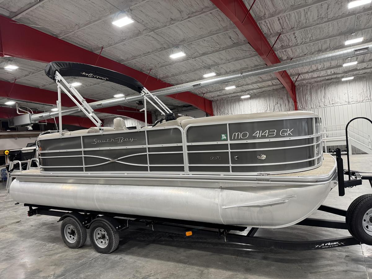 Used 2018 South Bay 220