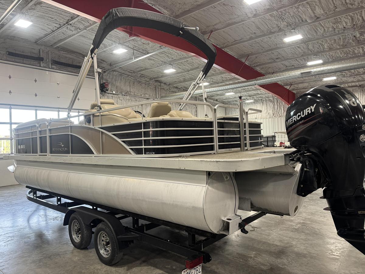 Used 2013 Bennington 2375 GCW