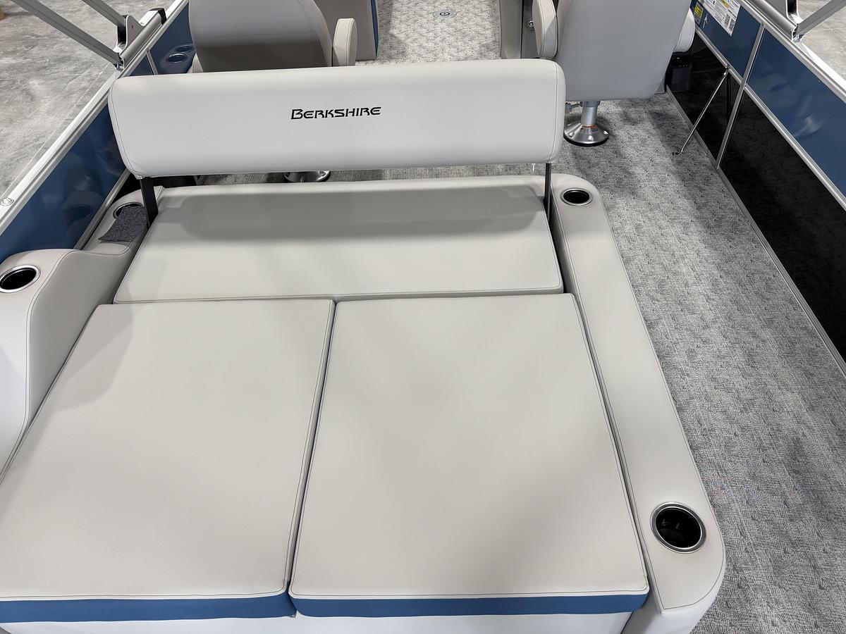 2026 Berkshire 24 UL LE