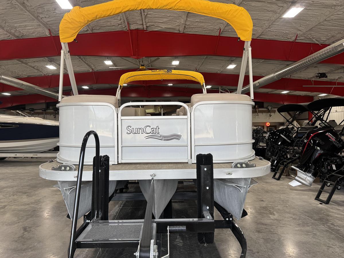 Used 2018 Suncatcher 322 VS