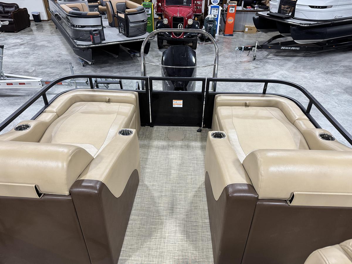 Used 2018 Lowe 250 Retreat