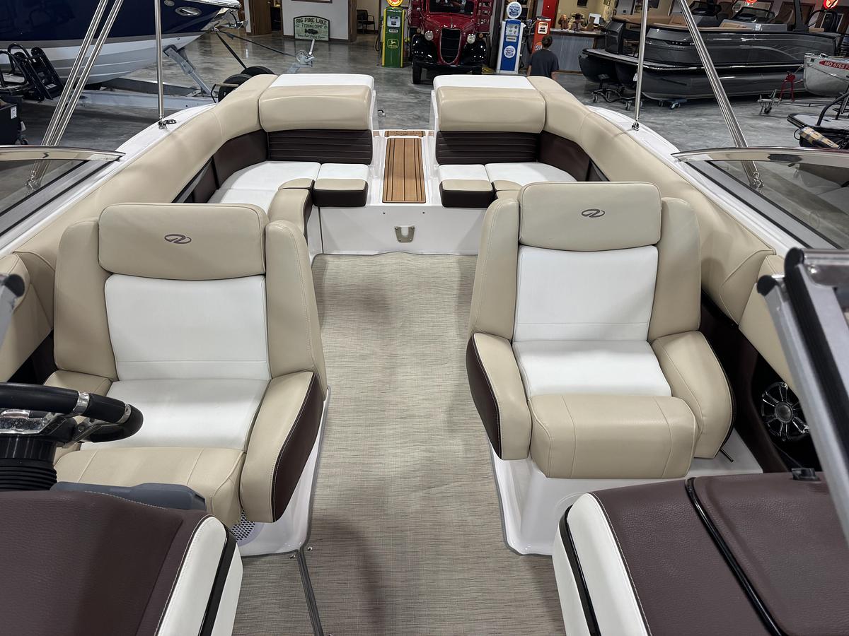 Used 2017 Regal 2700 BR