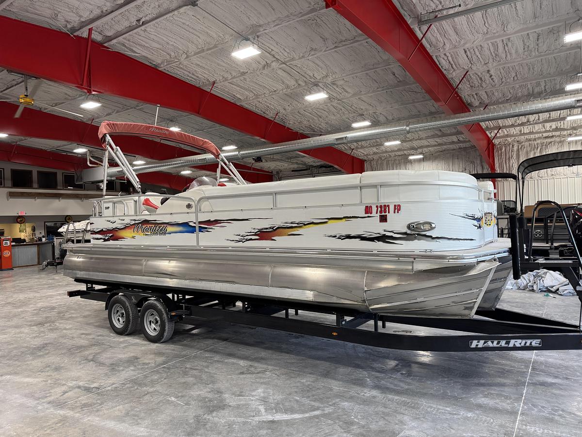 Used 2010 Monterey 25 X-Plode