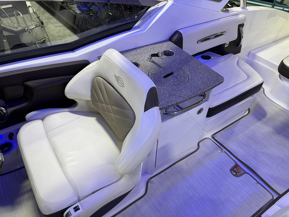 Used 2019 Chaparral 317 SSX