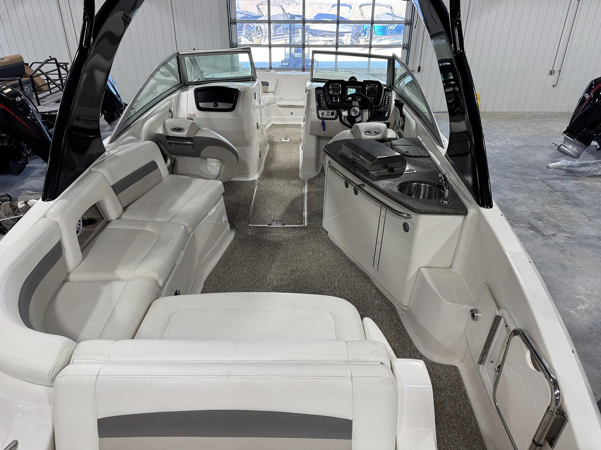 Used 2008 Chaparral 284 Sunesta