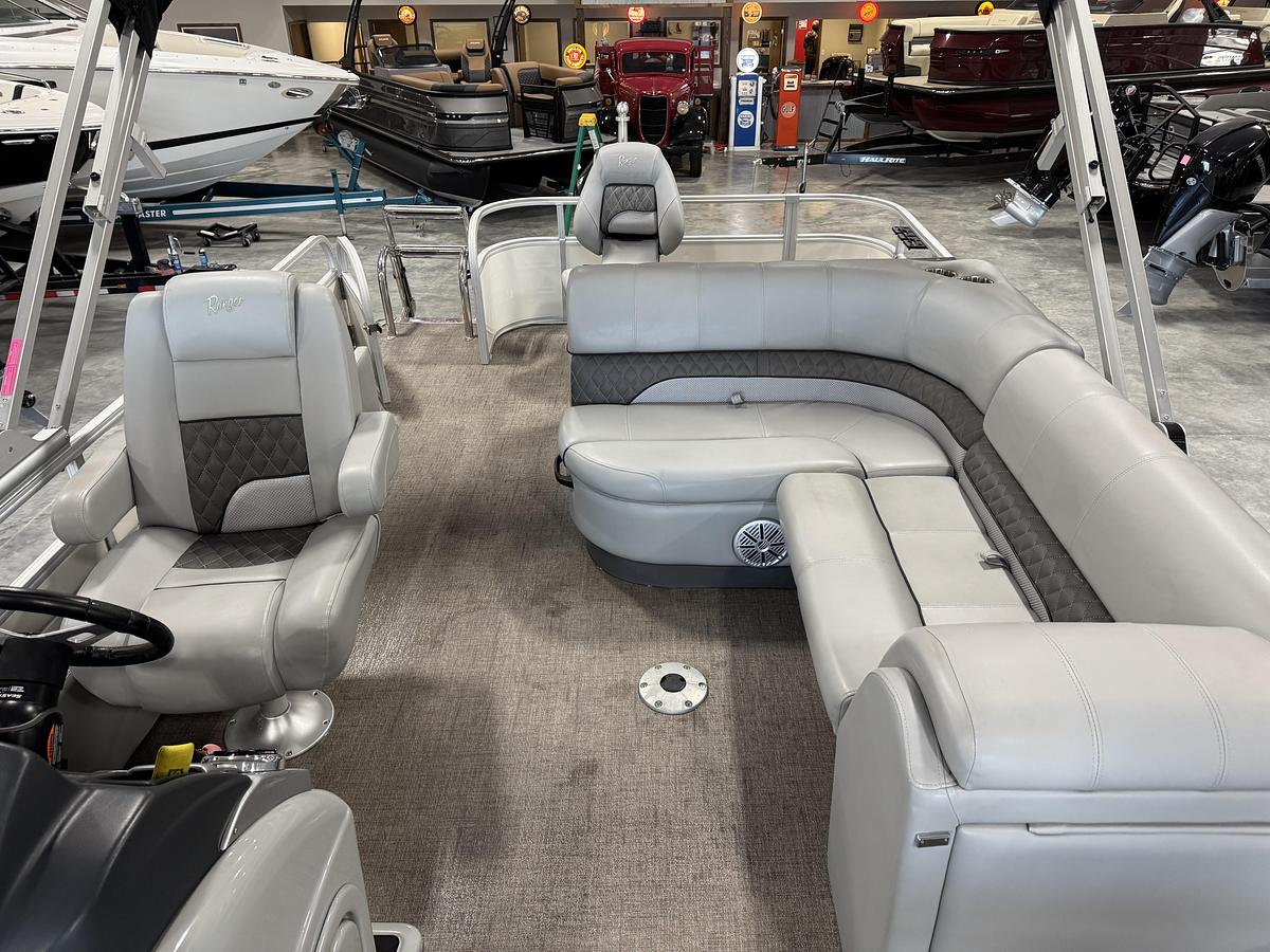 Used 2022 Ranger 223 FC