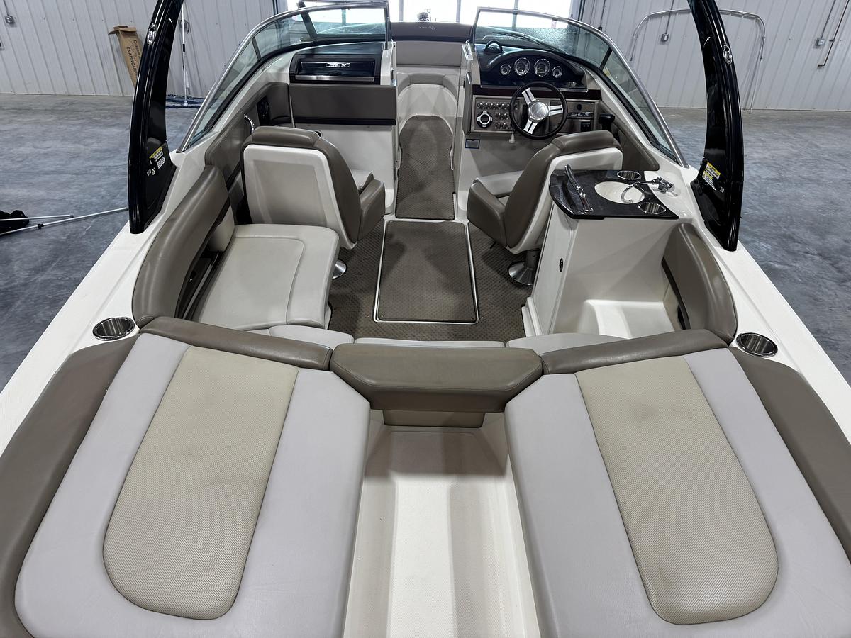 Used 2013 Sea Ray 250 SLX