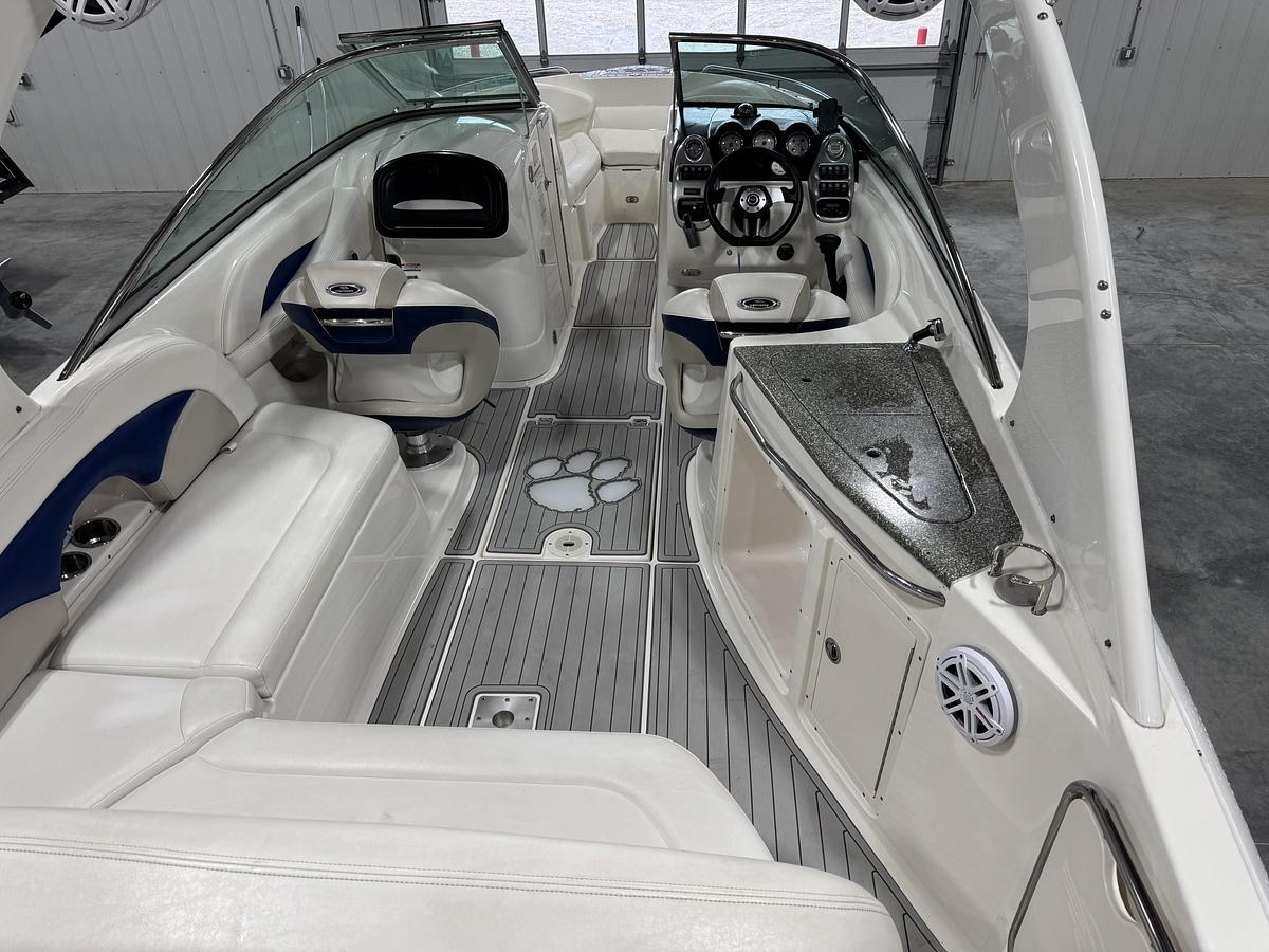 Used 2007 Chaparral 256 SSI
