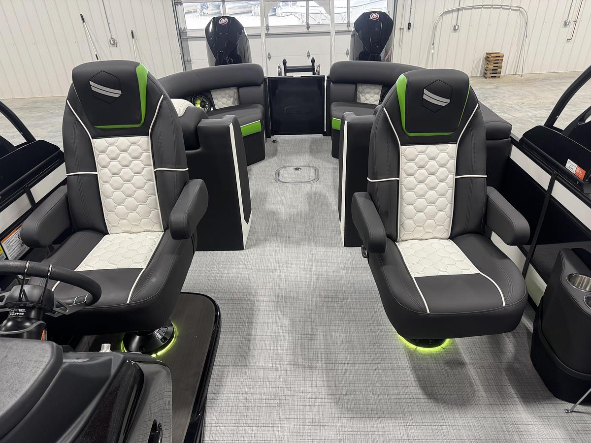 2027 SouthBay 525 RS Twin