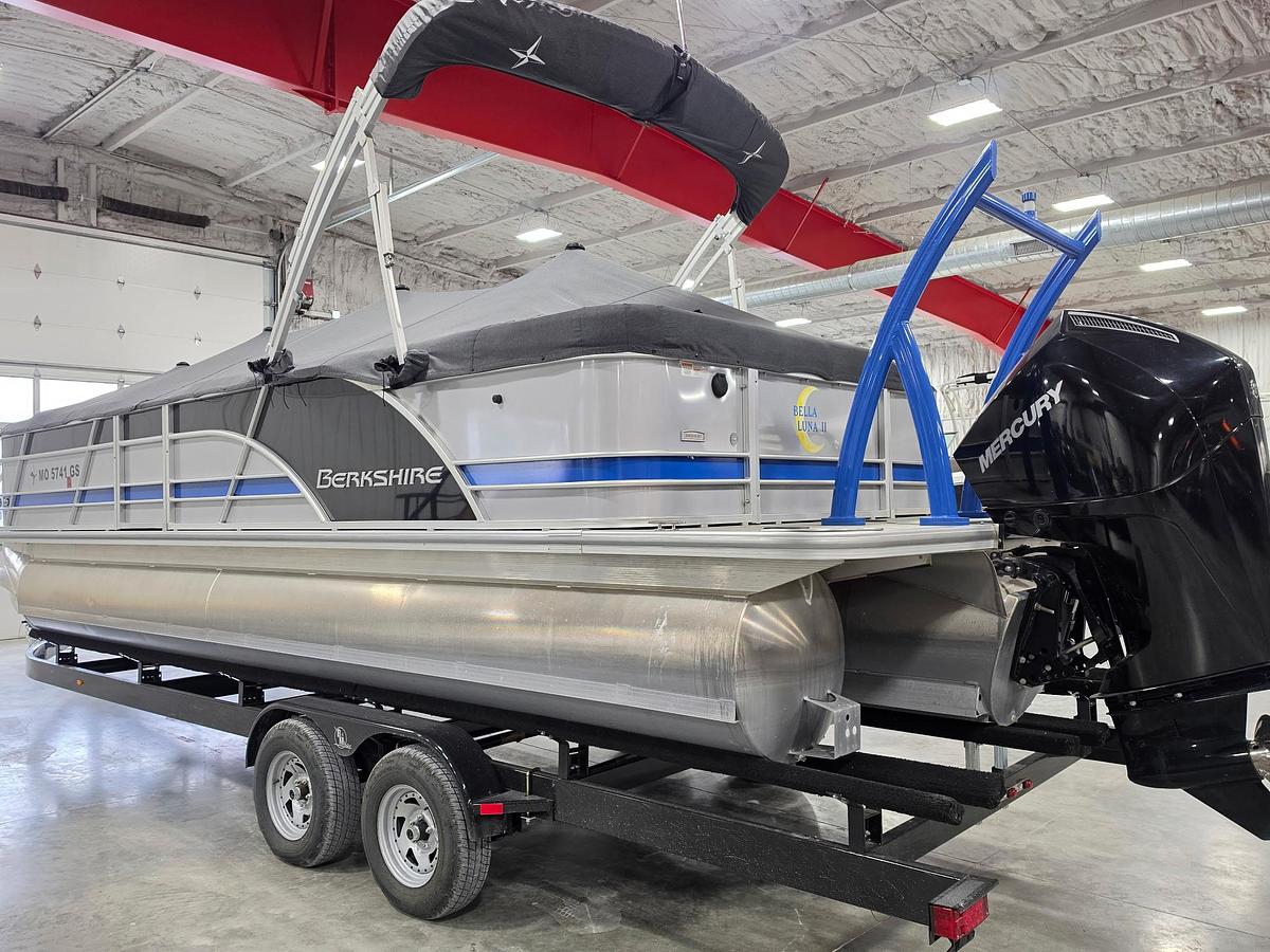 Used 2022 Berkshire 25 CTS