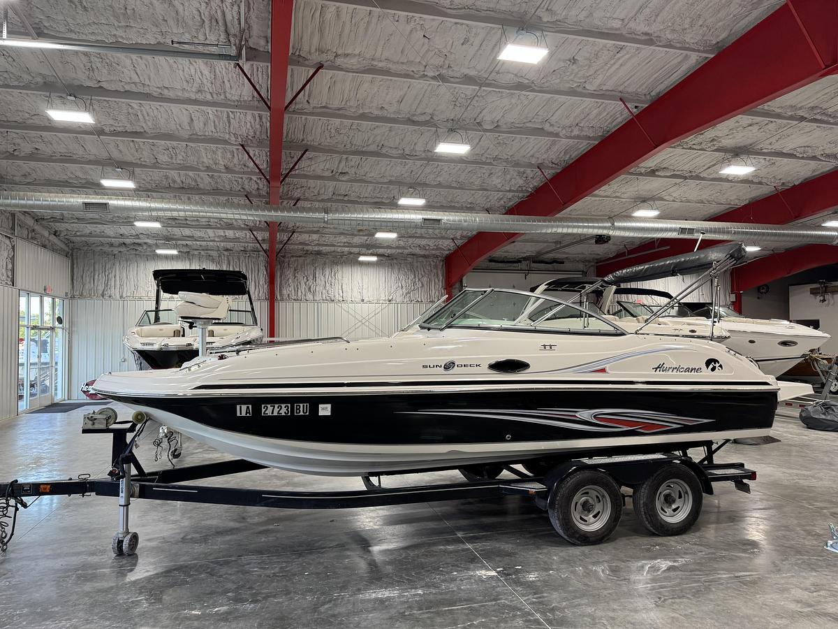 Used 2011 Hurricane 217 SD