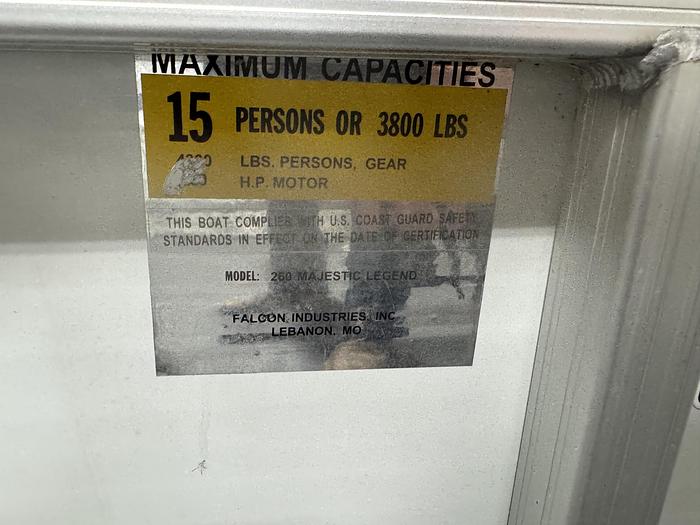 Used 2006 Sundancer Pontoons 260 Majestic