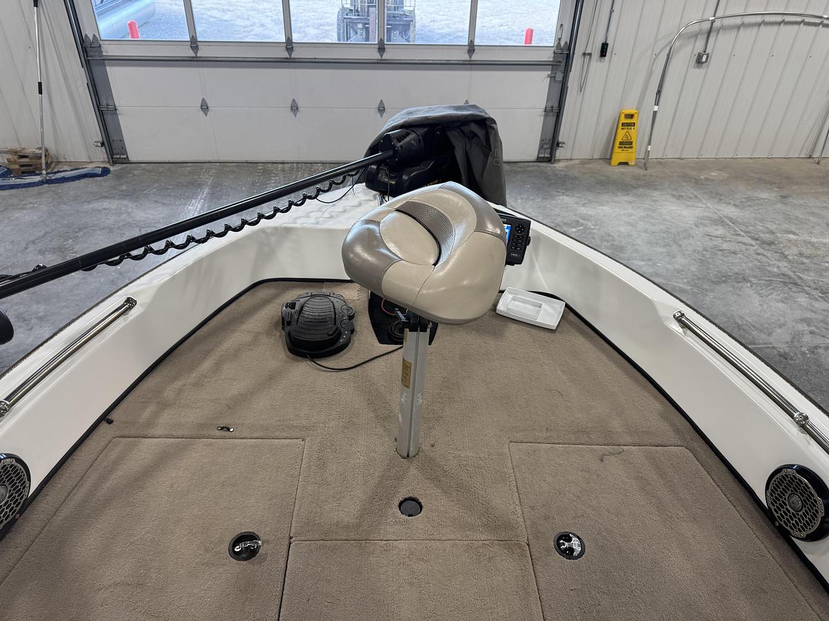 Used 2014 Nitro 21 ZV