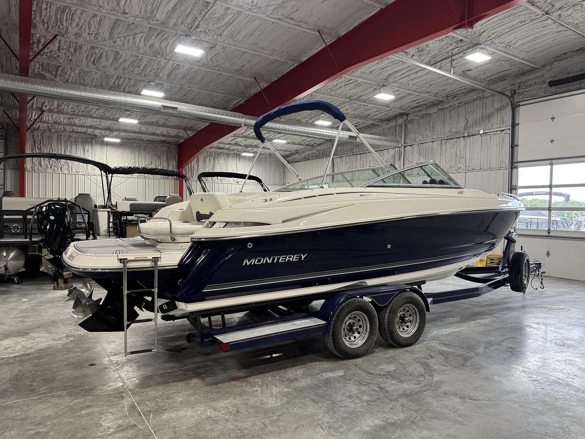 Used 2008 Monterey 254 FS