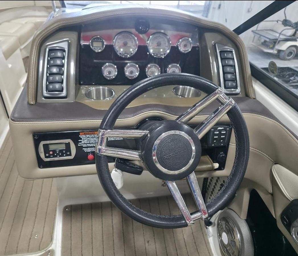 Used 2014 Formula 270 BR